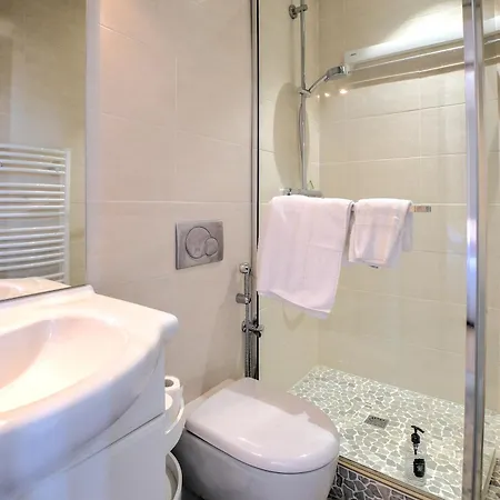 Le Studio Zebre Apartman *
